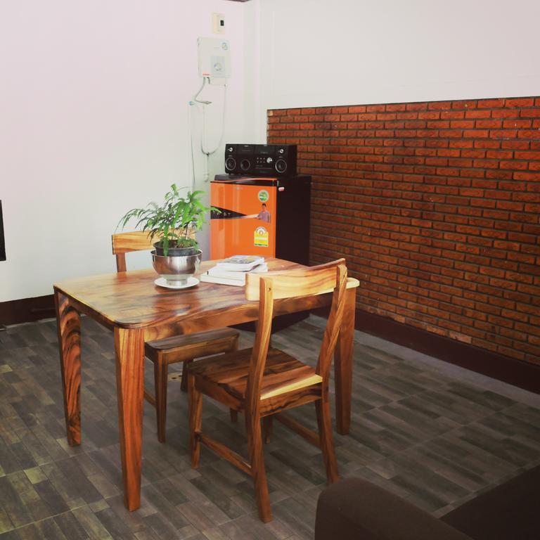 Hotel Siri Lampang Rum bild